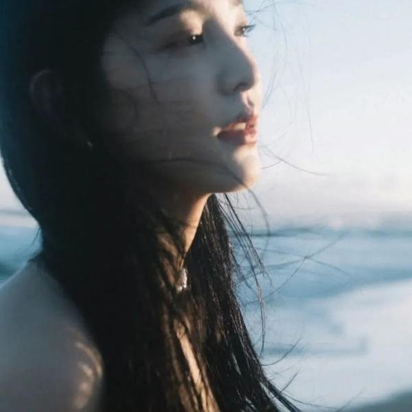 春色无边满杏林 海报